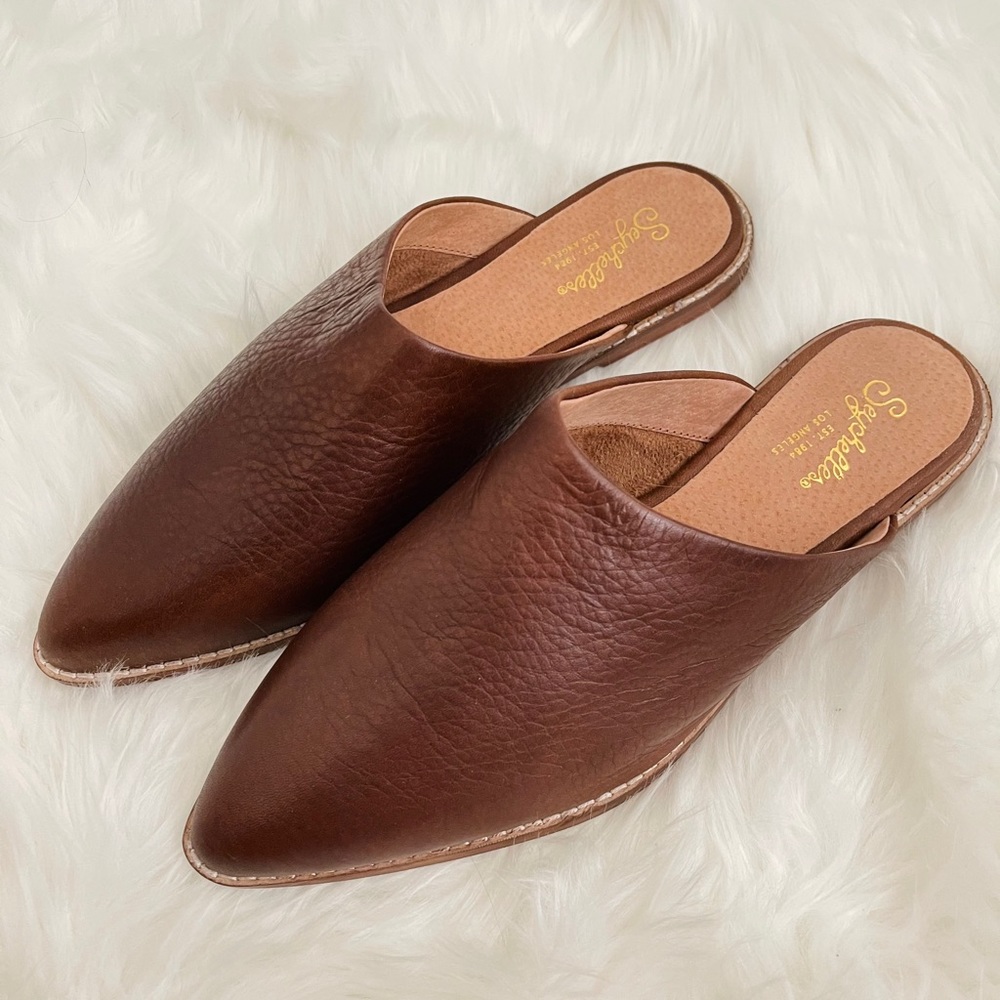 Seychelles Brown Flat Mules ⚡️